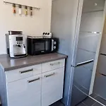 Moderne Mit Parkplatz Und Kaffeevollautomat Apartamento *