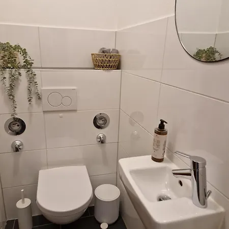 Moderne Mit Parkplatz Und Kaffeevollautomat Apartamento *