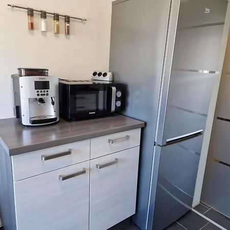 Moderne Mit Parkplatz Und Kaffeevollautomat Apartamento *