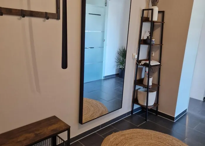 Moderne Mit Parkplatz Und Kaffeevollautomat 아파트 췰피히